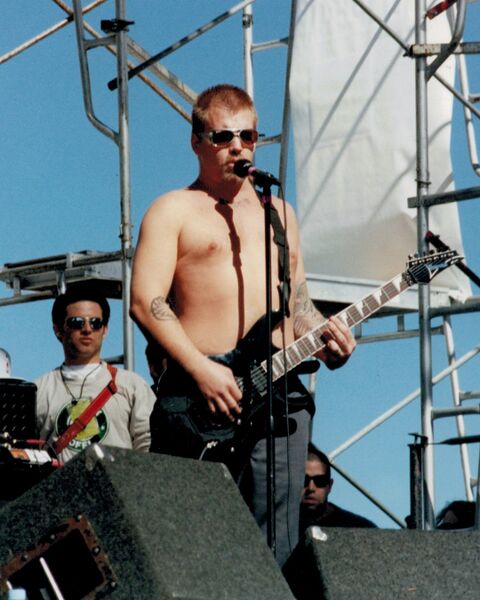 File:Brad Board Aid 3 Boby Hundreds.jpg